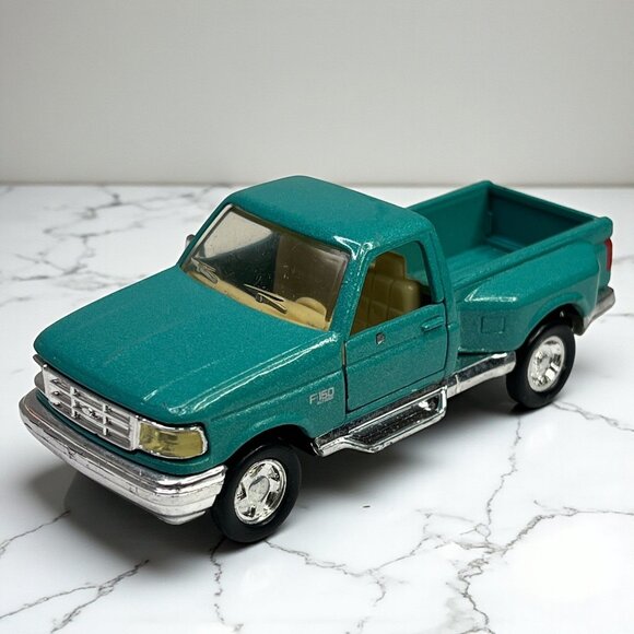 Vintage Ford F150 Diecast Model Truck 1/43 Scale Road Champs 1994 (Damaged) - Picture 1 of 14